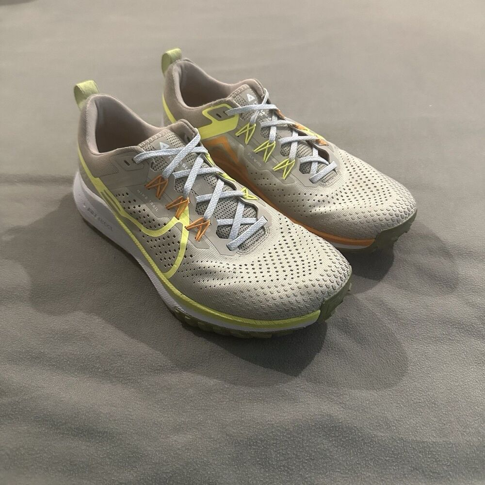 Nike React Pegasus Trail 4 Sneakers Light Iron Ore Volt Hiking Run DJ6158-002